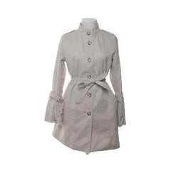 Rose Bud | Beige Trenchcoat met Strikceintuur