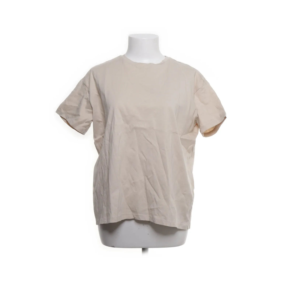 Reserved | Beige - T-shirt