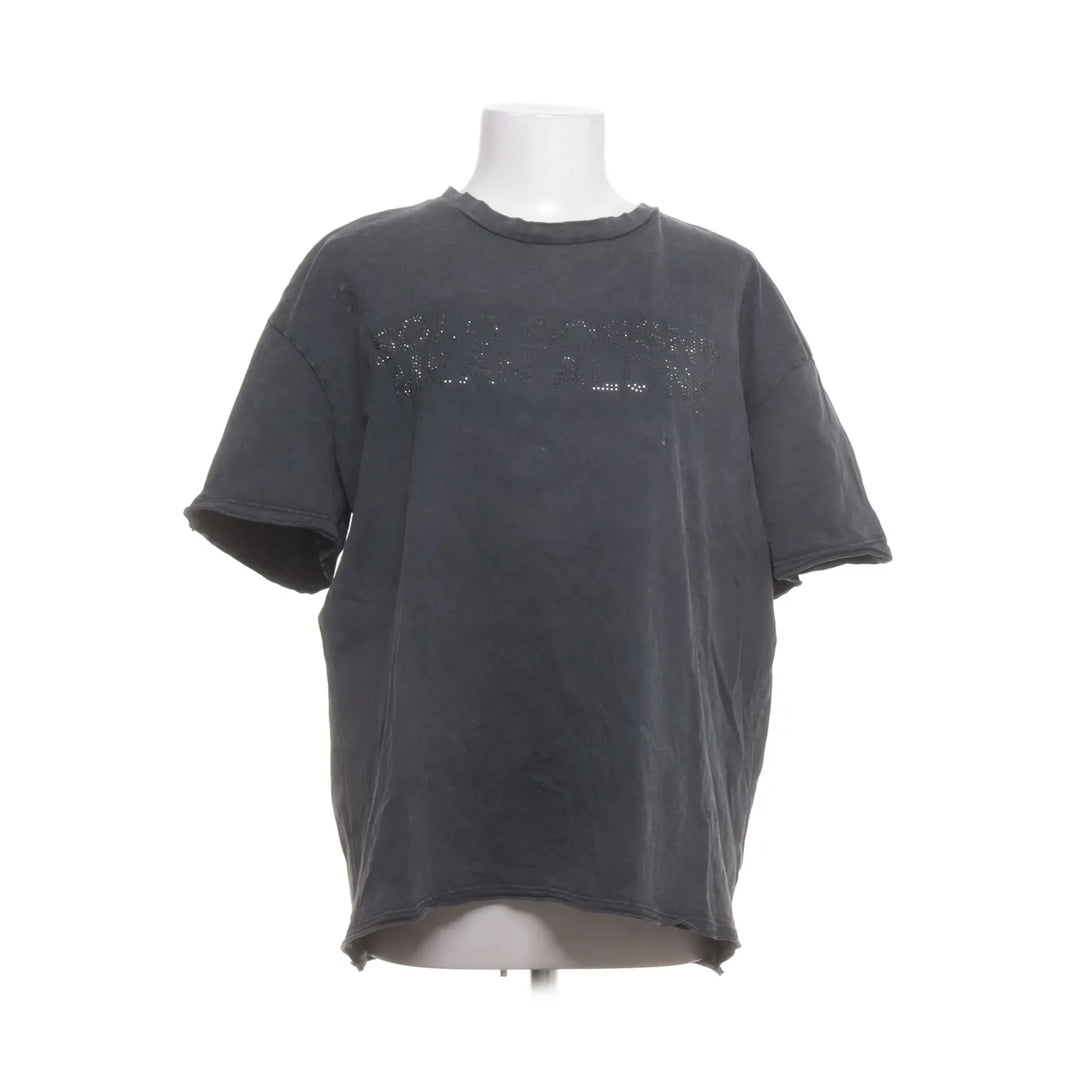 Reserved | Zwart - T-shirt