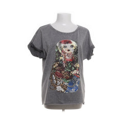 Boss Hugo Boss | Grijs T-shirt met Matroesjka-print