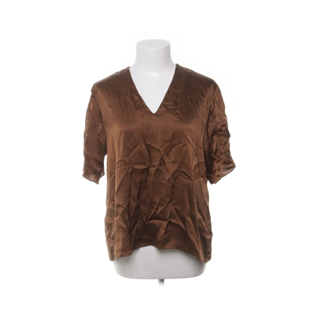 Levate | Bruin - Top