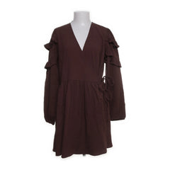 Wednesday's Girl | Bruin - Wikkeljurk