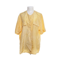 Styled by Yorn | Gele zijden blouse