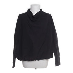 COS | Zwarte cowl-hals trui