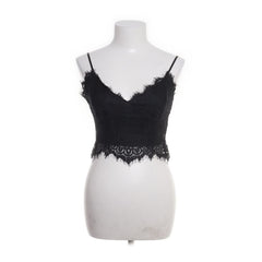 Amisu | Zwarte kanten crop top