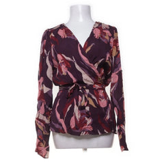 Twist & Tango | Paarse bloemenprint wikkelblouse