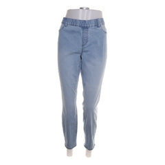 Essentials by Tchibo | Lichtblauwe elastische jegging