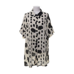 Studio Clothing | Wit-zwart overhemdjurk met stippenprint