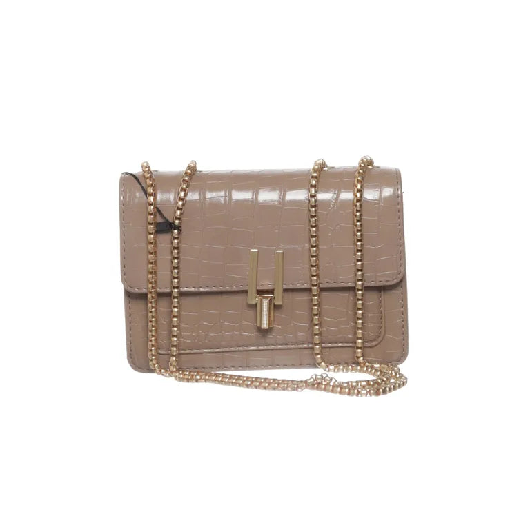 beige tas met gouden ketting