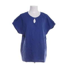 Essentials by Tchibo | Blauwe keyhole blouse