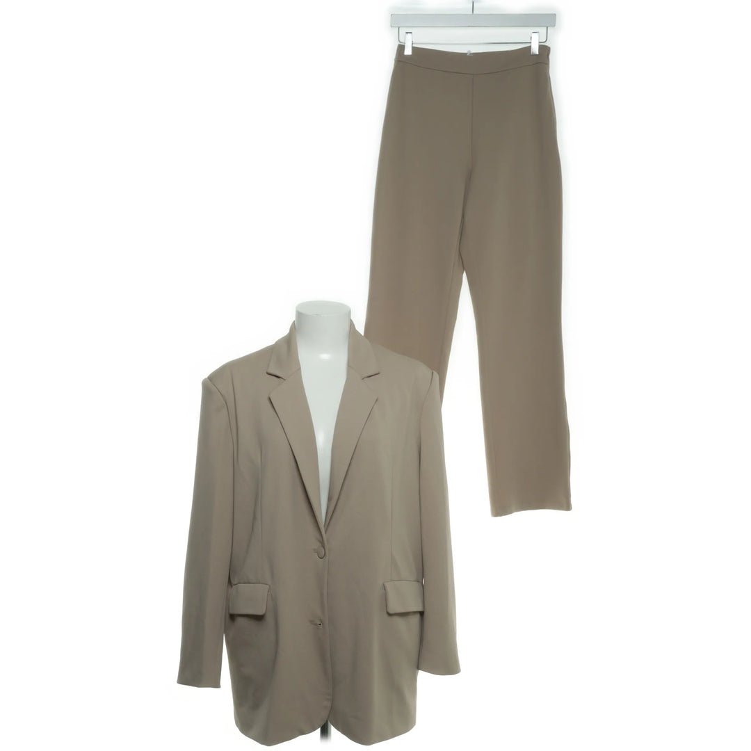 Reserved | Beige - Pak