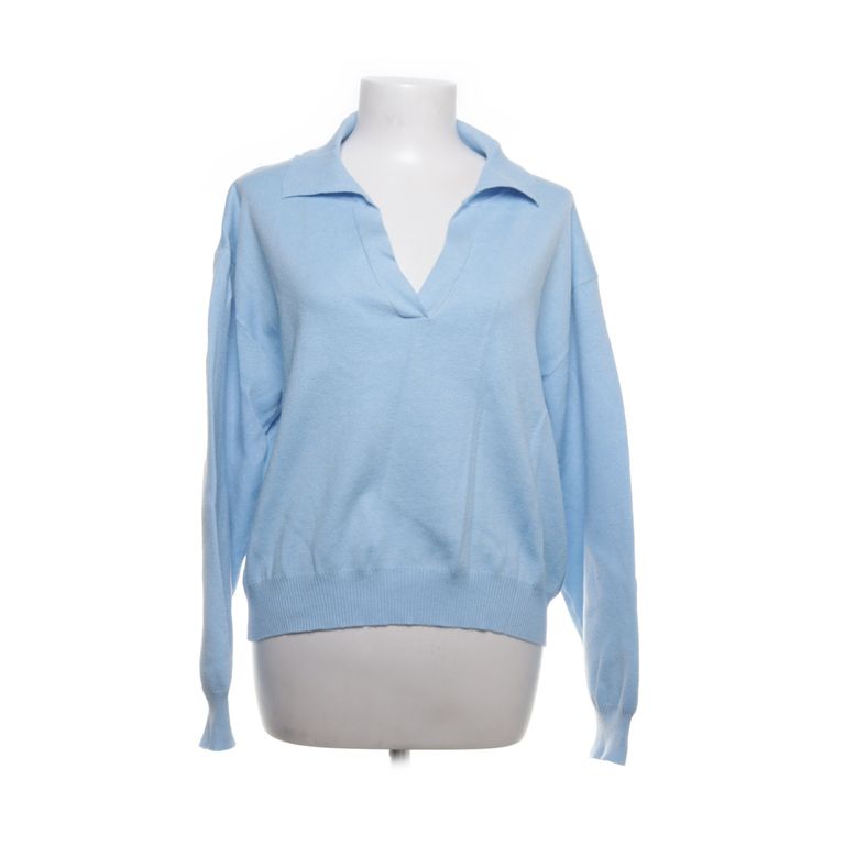 Amisu Knitwear | Lichtblauwe trui met kraag en V-hals