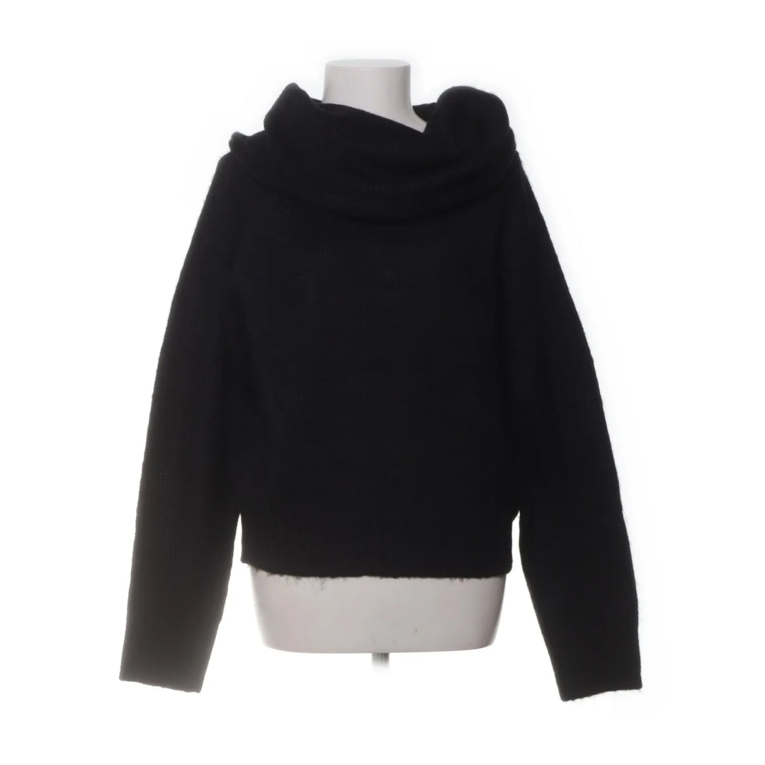 Stories | Zwart - Coltrui