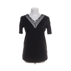 Sandro Paris | Zwart shirt met kanten detail