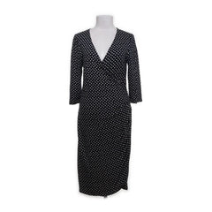 GANT | Zwarte gestipte wikkeljurk