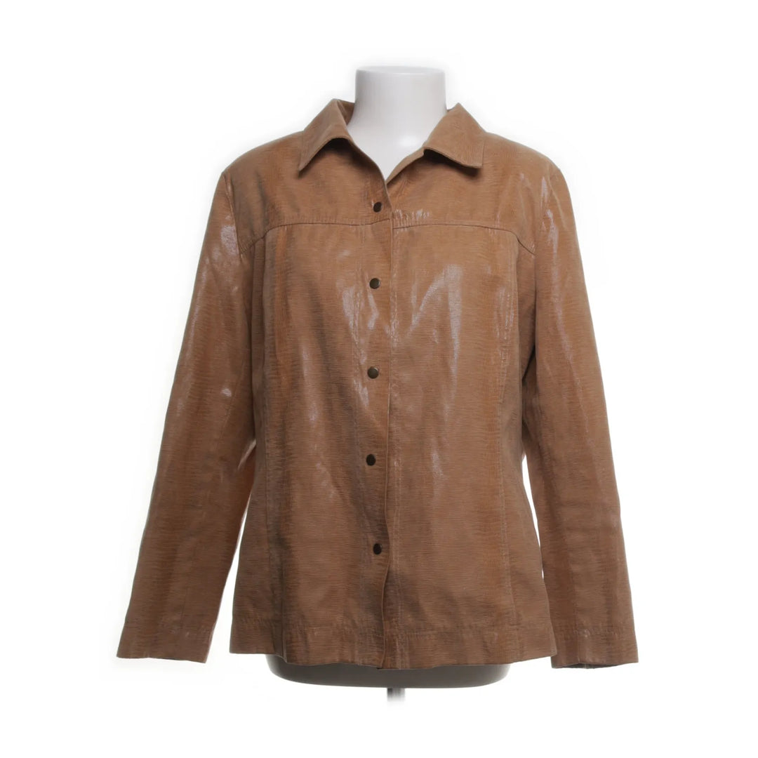 Finn Karelia | Bruin - Shirt