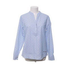 Member of the Federation | Lichtblauwe blouse met stippen en lange mouwen