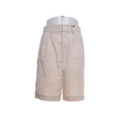 Neo Noir | Beige linnen shorts