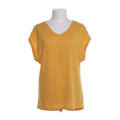 Soaked in Luxury | Gele oversized t-shirt