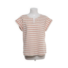 Part Two | Wit-rood gestreept T-shirt