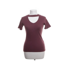 Guess | Bordeaux T-shirt met Keyhole Hals